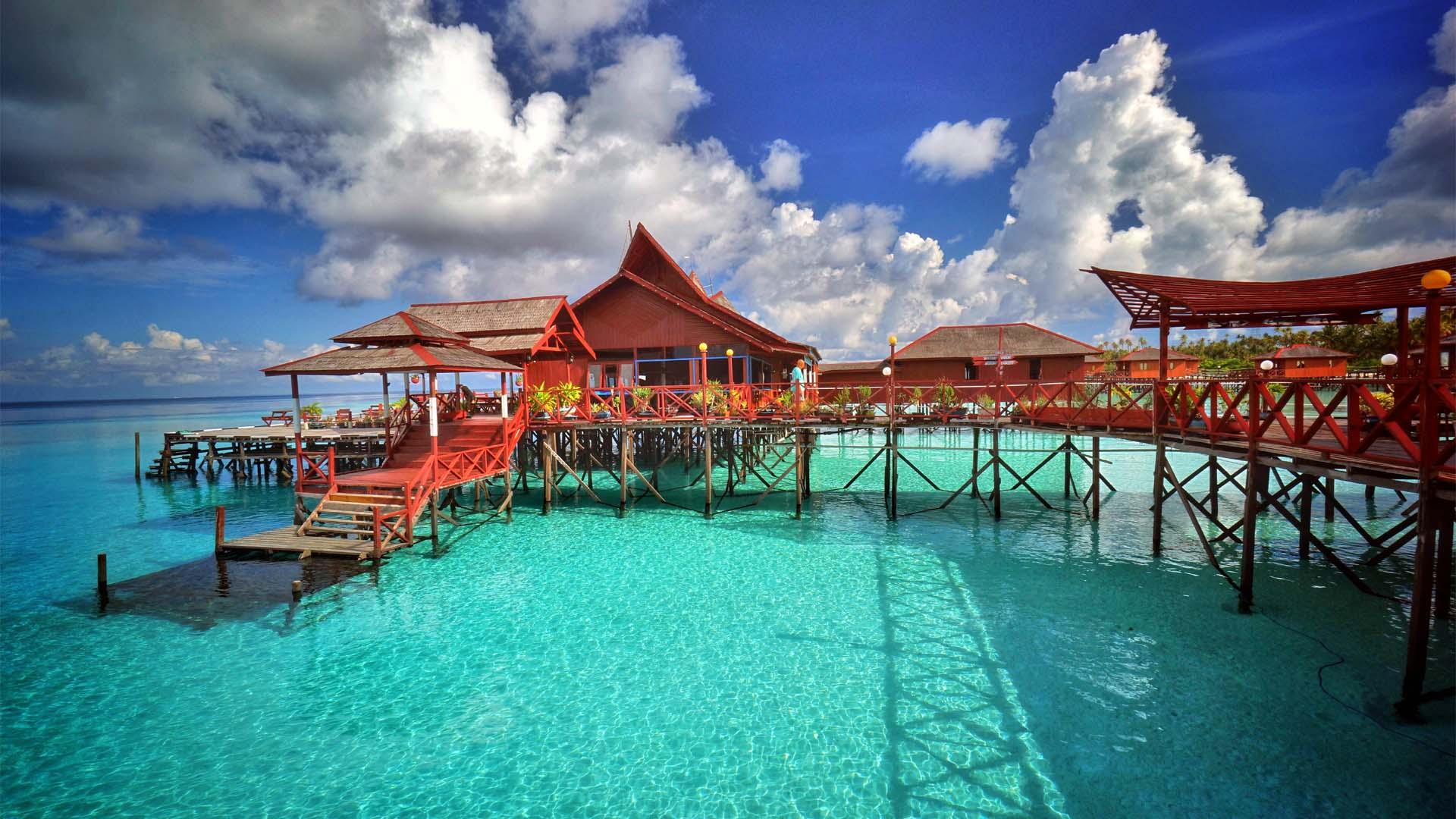 Eksotisme Kepulauan Derawan: Surga Tropis Tersembunyi di Ujung Timur Kalimantan